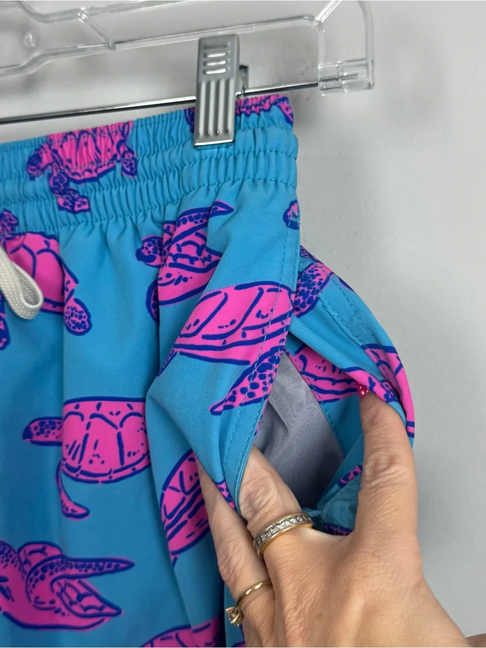 chubbies vibrant aqua