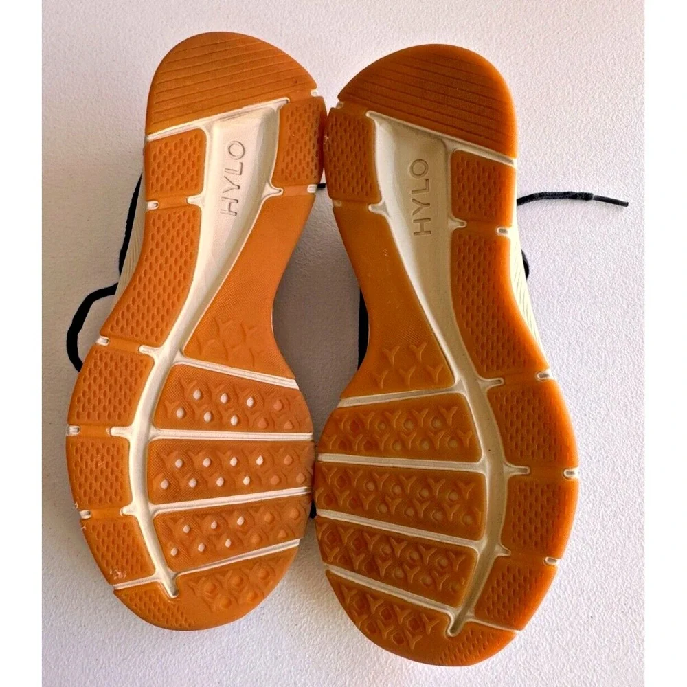 HYLO running shoes