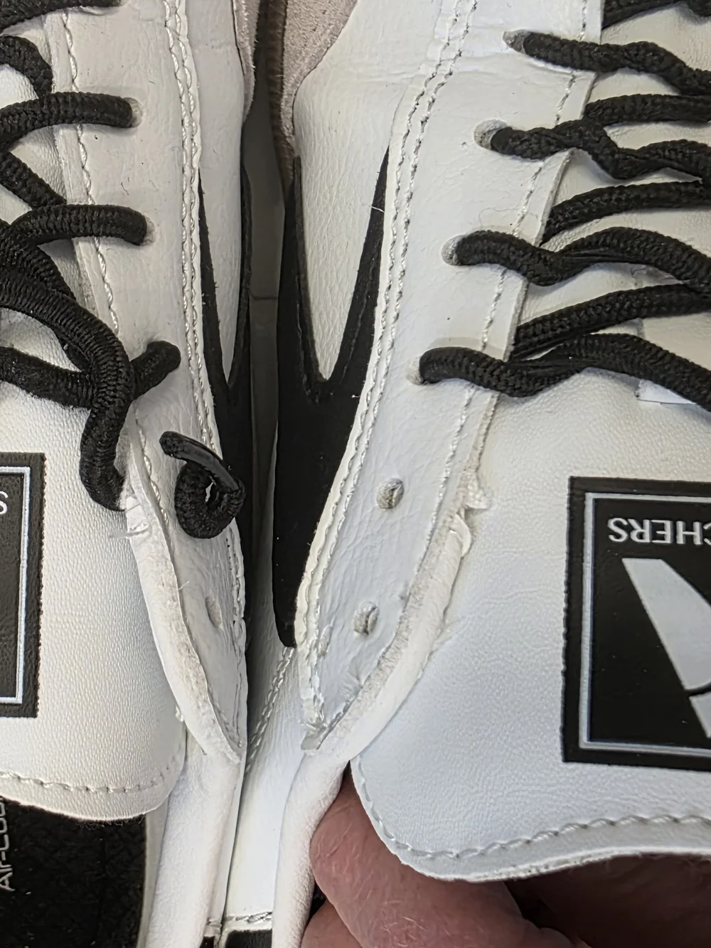 Skechers classic low