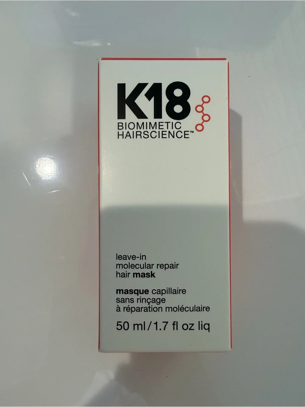 K18 Biomimetic Hairscience Leave-In Hair Mask – White & Red
