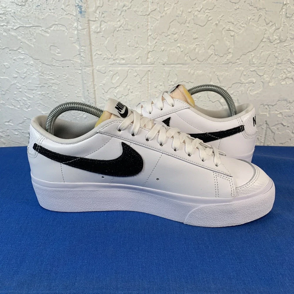 Nike Blazer Low Platform Women 9.5 White Sneakers Black Snakeskin DZ5210-100