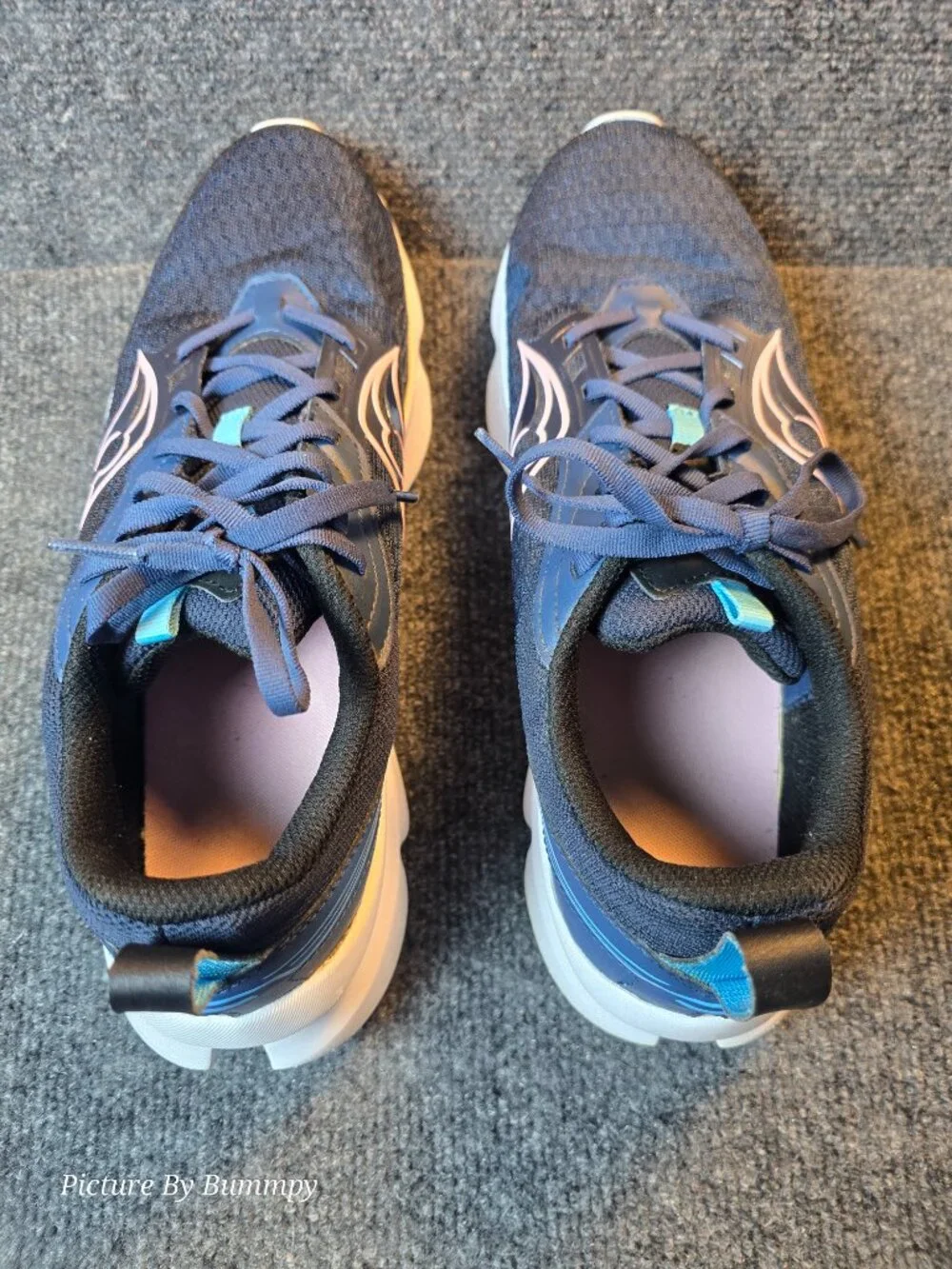 N/A saucony women
