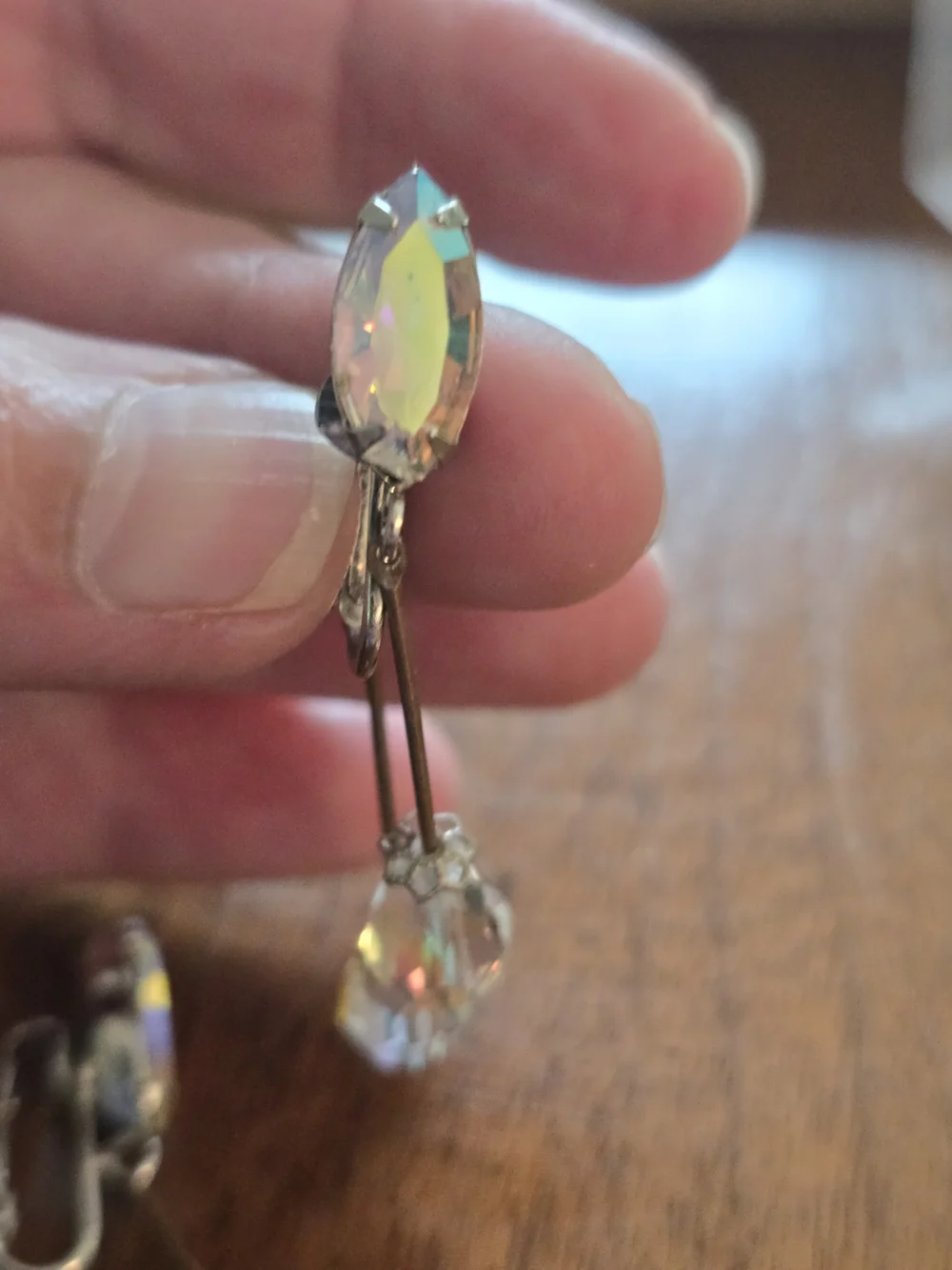 N/A elegant iridescent