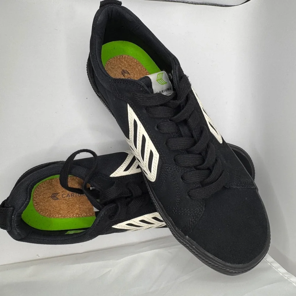 Cariuma Catiba Pro Suede Canvas Skate Shoes Black Ivory Low Top Men's 11.5