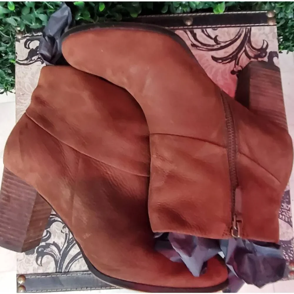 Cole Haan item description