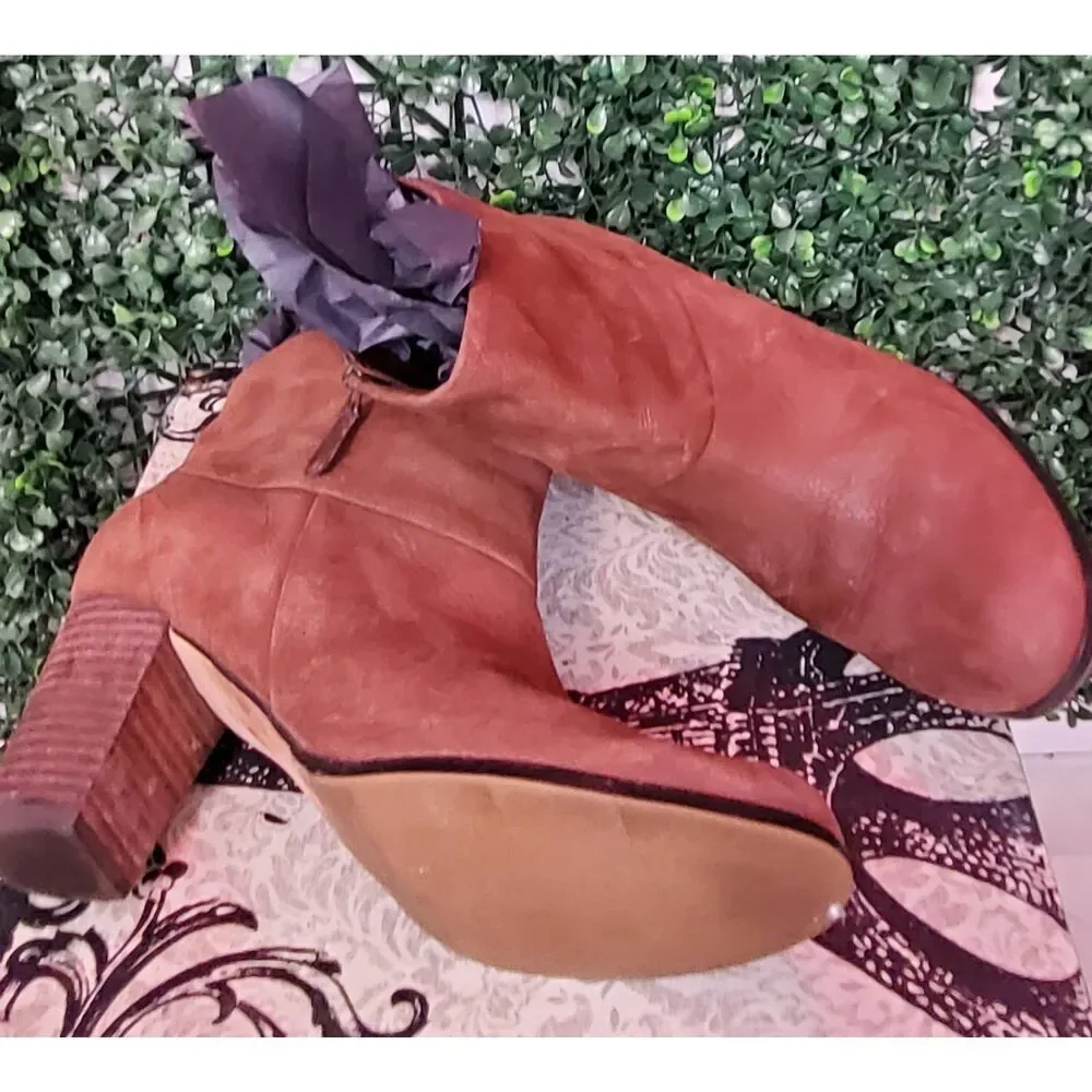 Cole Haan heel block photo
