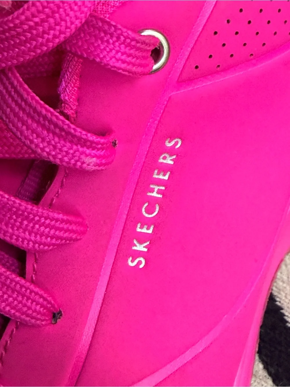 Skechers bold hot