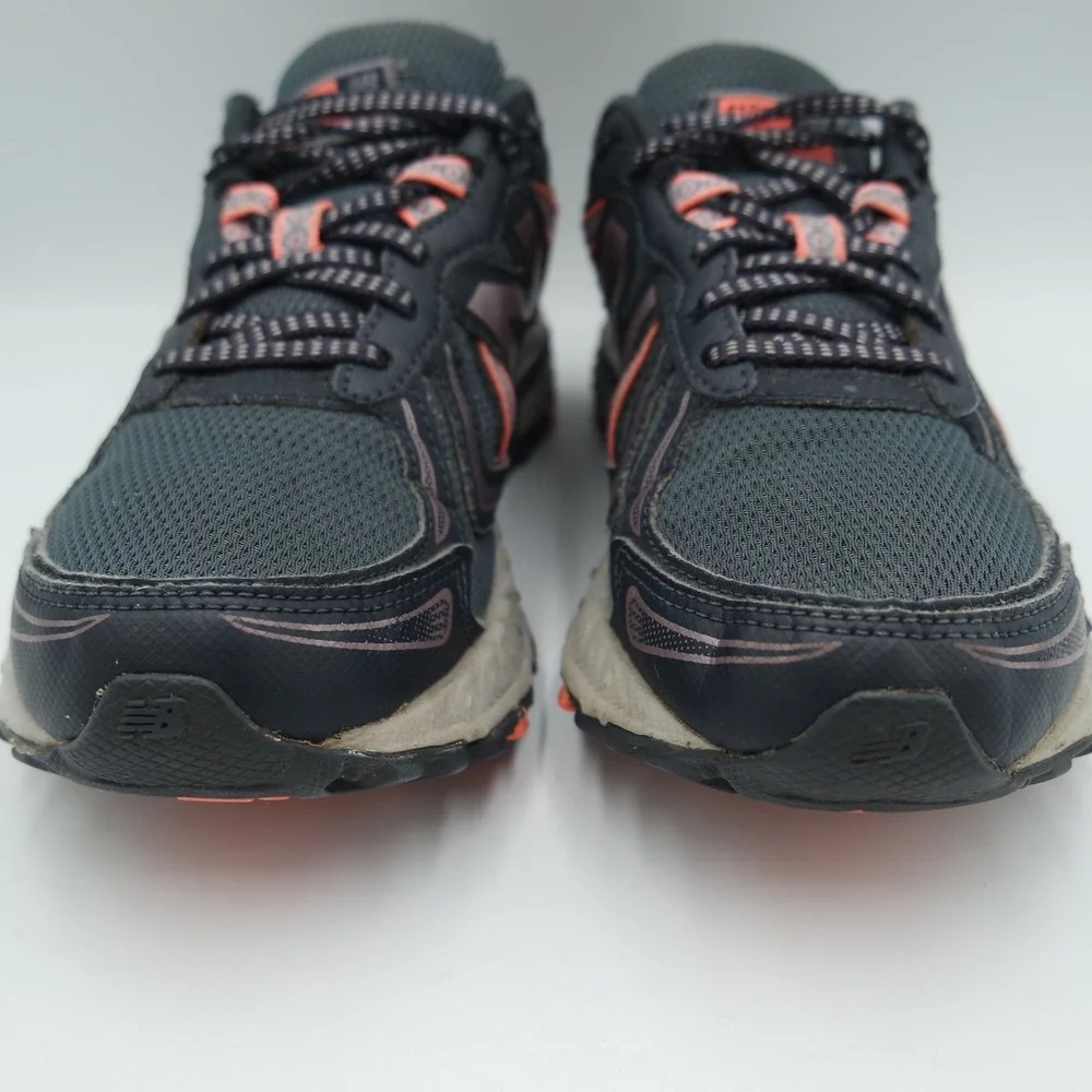 New Balance black gym lace