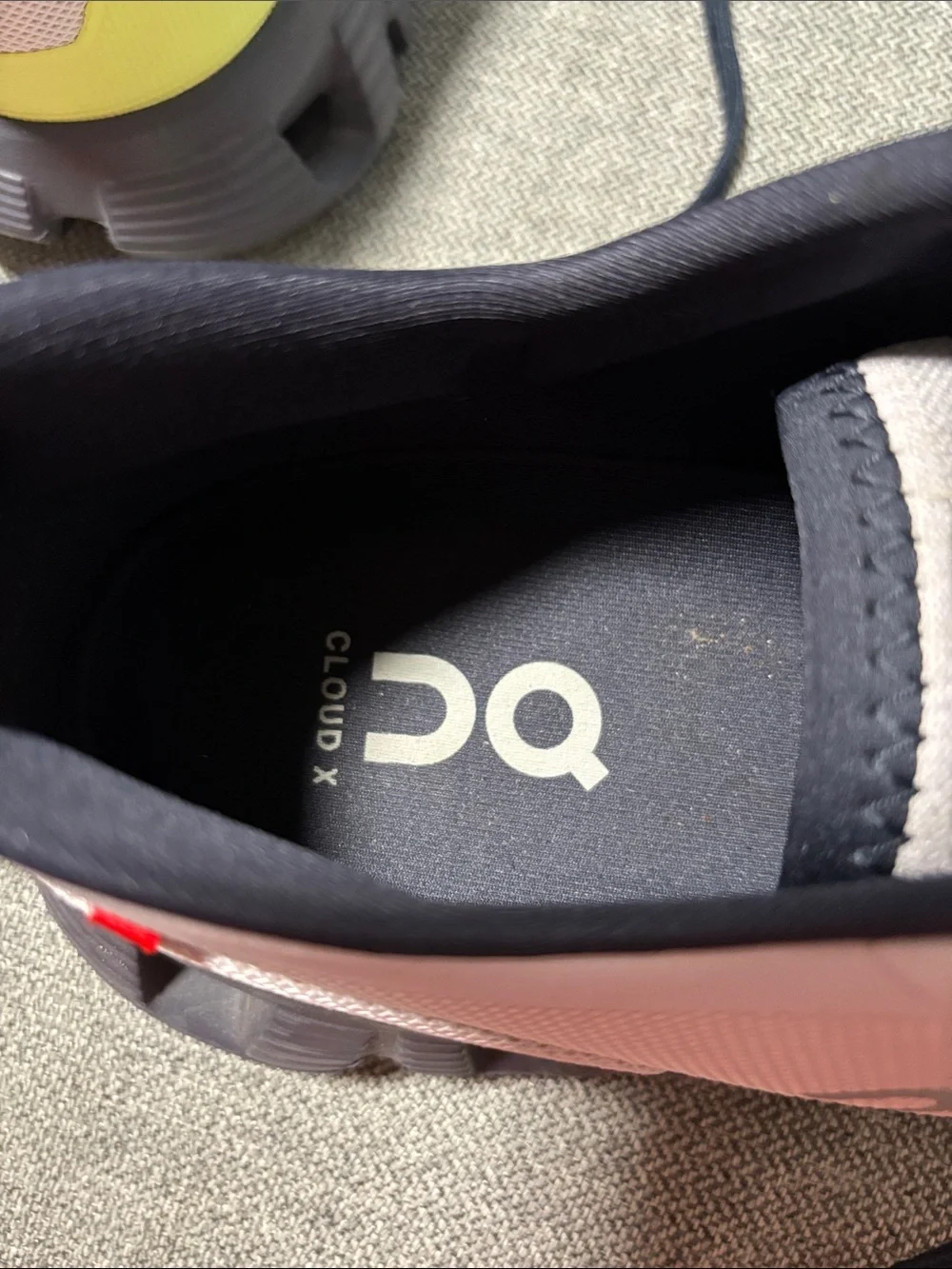 On Clouds pre loved