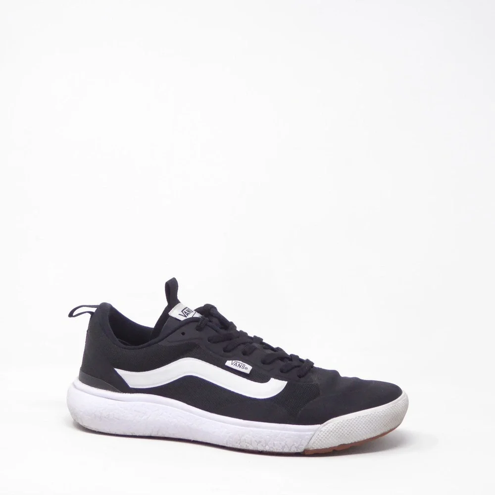 Vans Women UltraRange Rapidweld Sneakers Black White Low Top 9.5