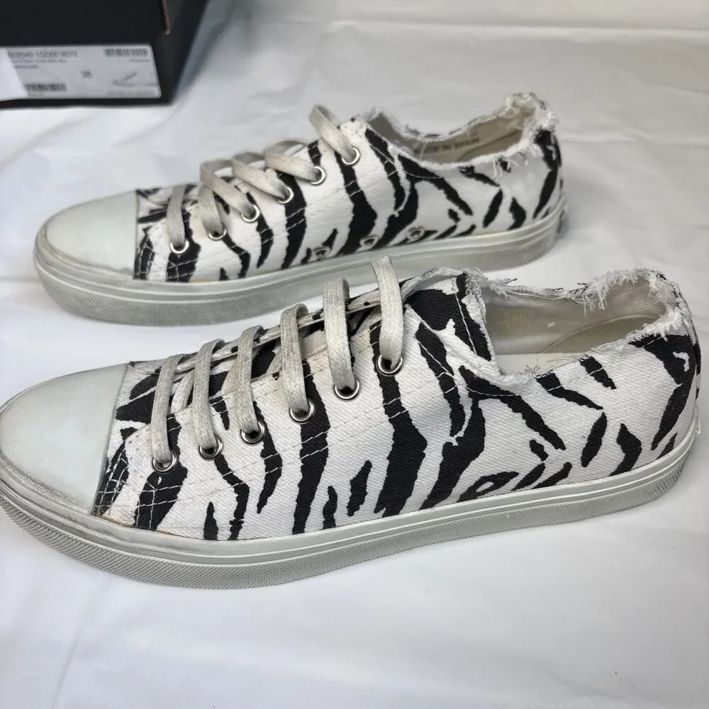 Saint Laurent new saint