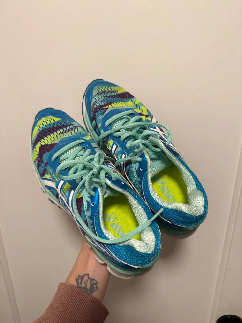 Asics new like