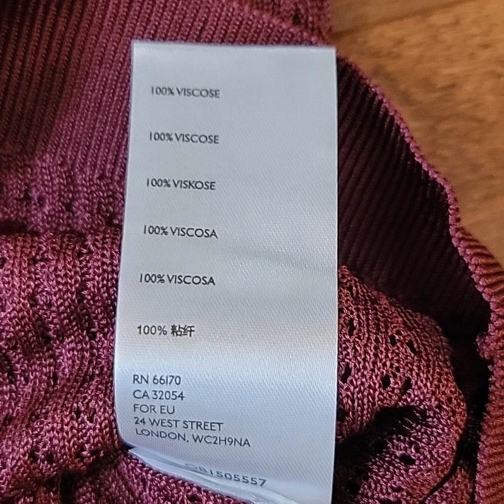 FREE PEOPLE H20 crew pullover in raw garnet sz Small