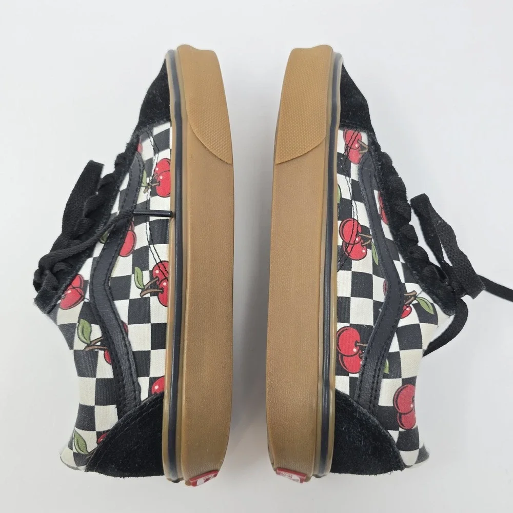 Vans Old Skool Platform Cherry Checkerboard Gum Sole Sneakers Womens 5.5 Black