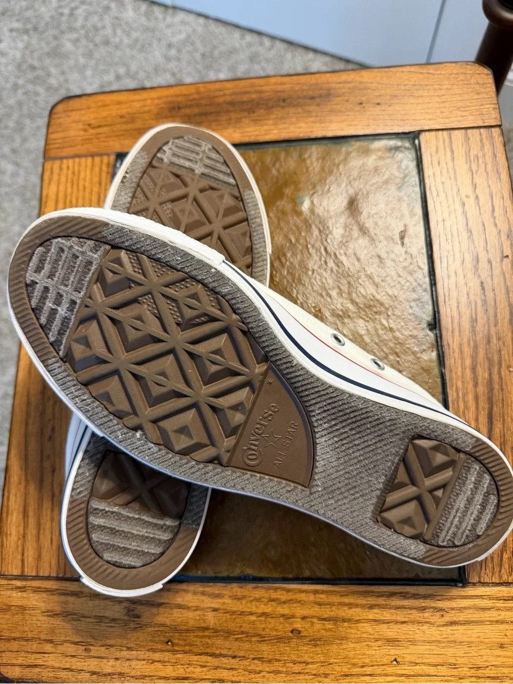Converse women low