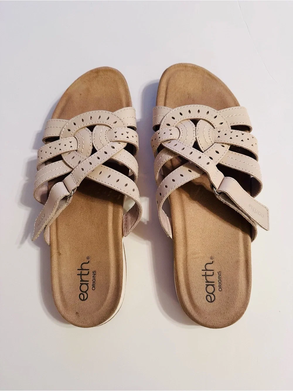 Earth Origins Women's 12M Tall Beige Slide Sandals
