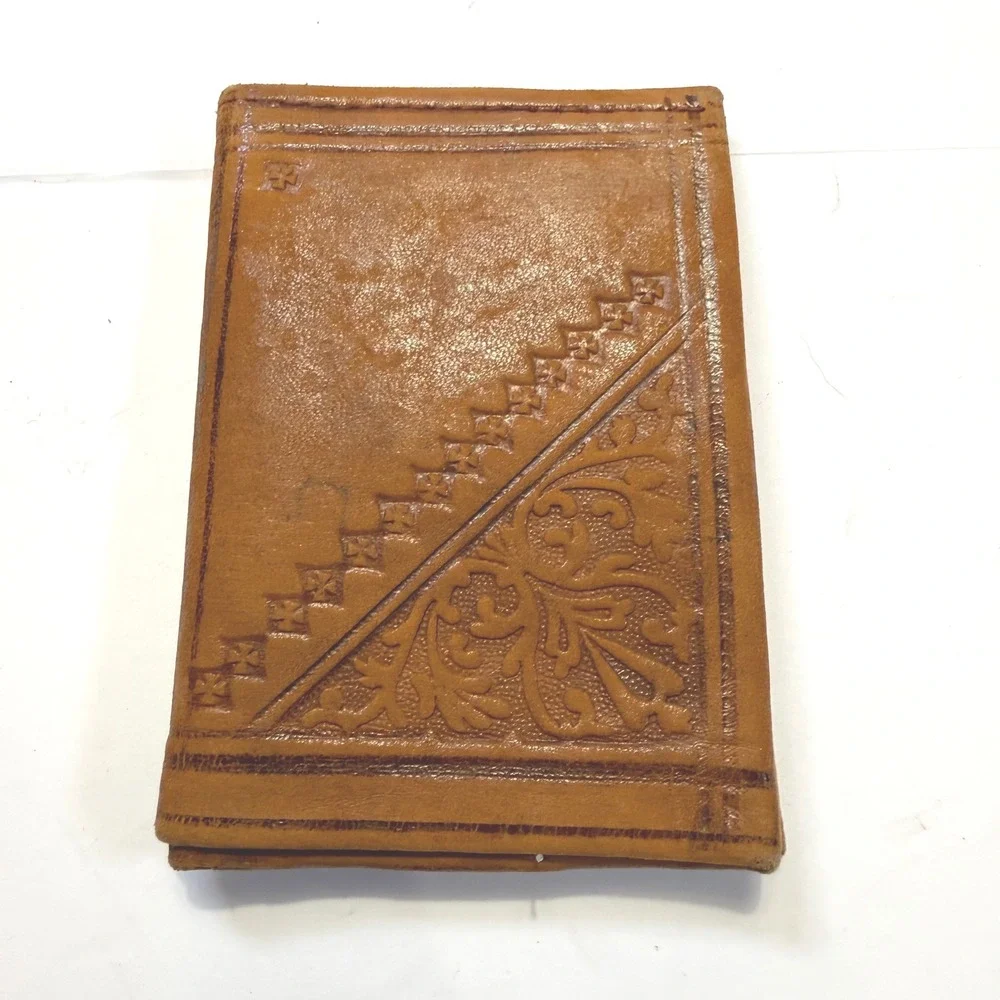 Vintage Hand Tooled Tan Leather Bifold Wallet Floral Embossed Coin Pouch Tan
