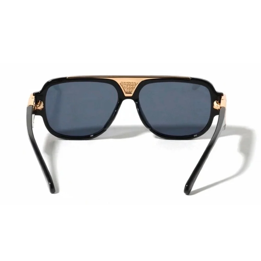 Unbranded oversized square