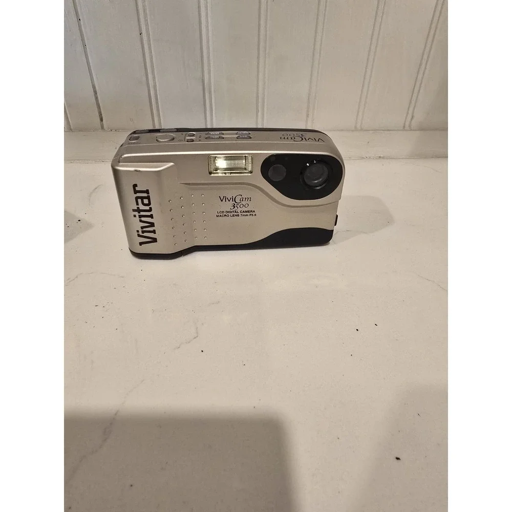 Vintage Vivitar‎ ViviCam 3500 Digital Camera LCD Digital Photography