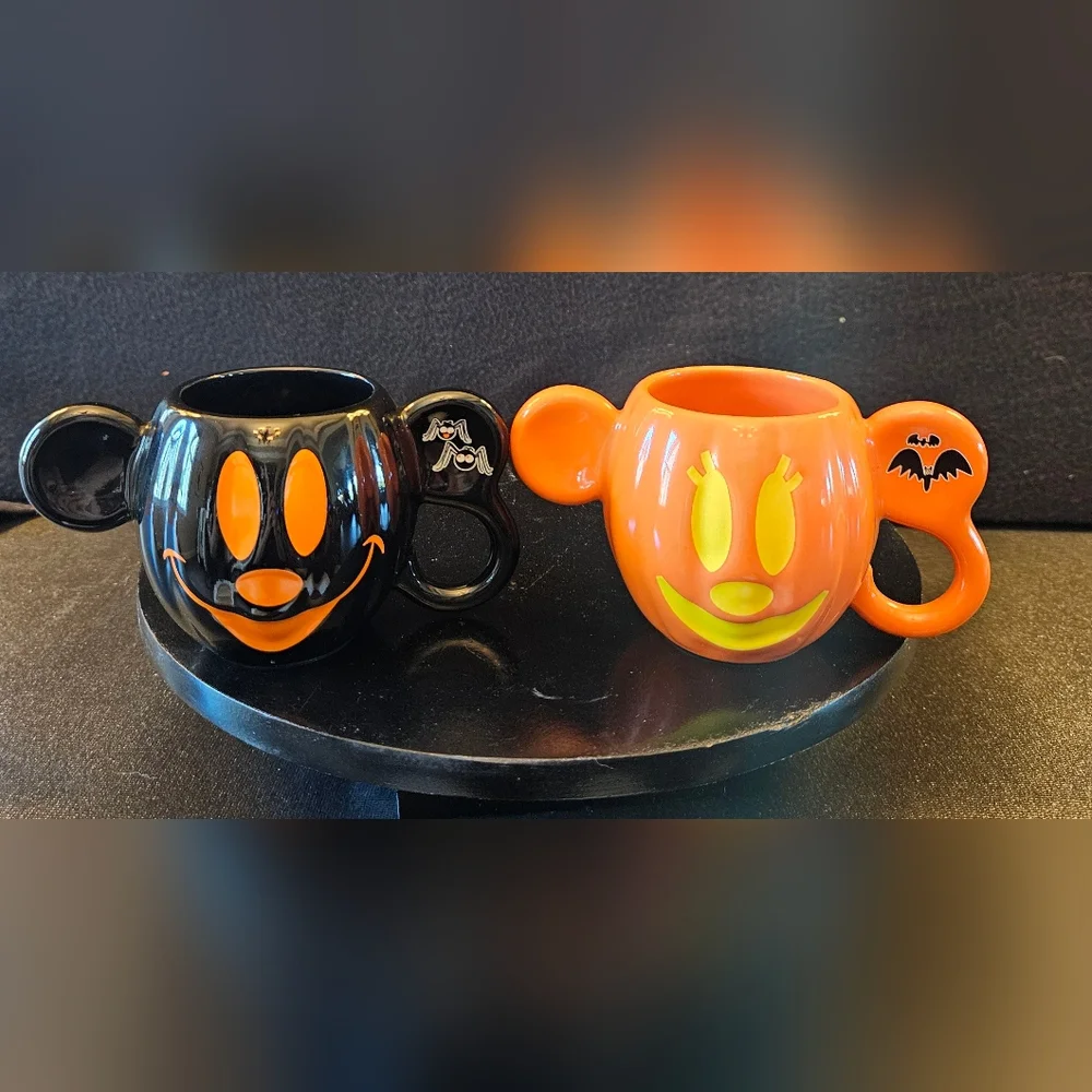 Mickey Mouse Black & Orange Pumpkin Coffee‎ Cups Disneyland Edition