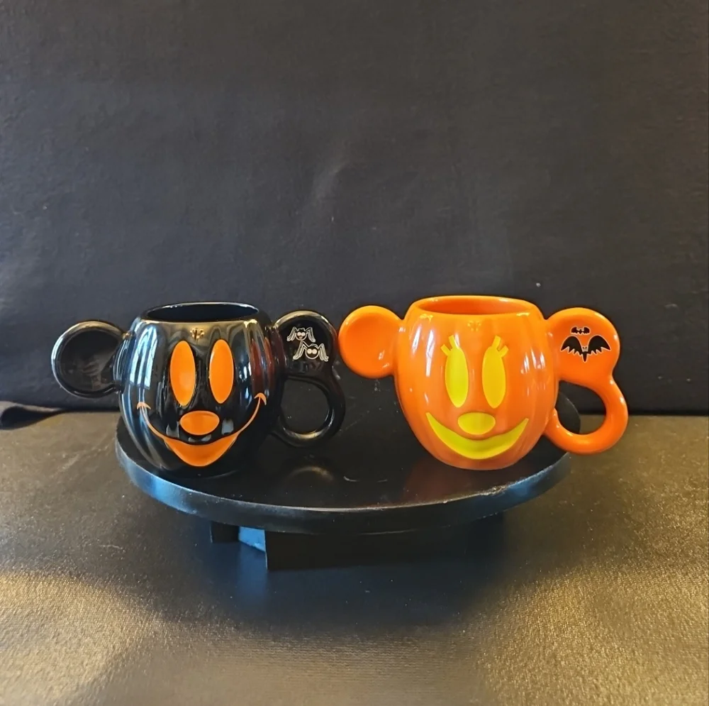 Disney these mickey