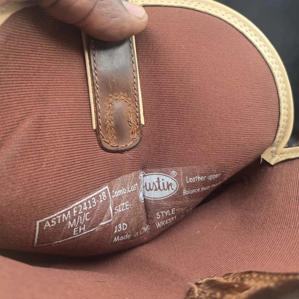 Justin Boots stylish brown