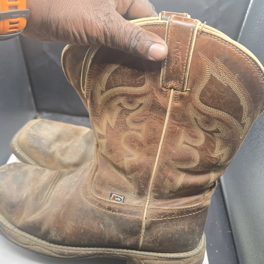 Justin Boots stylish brown