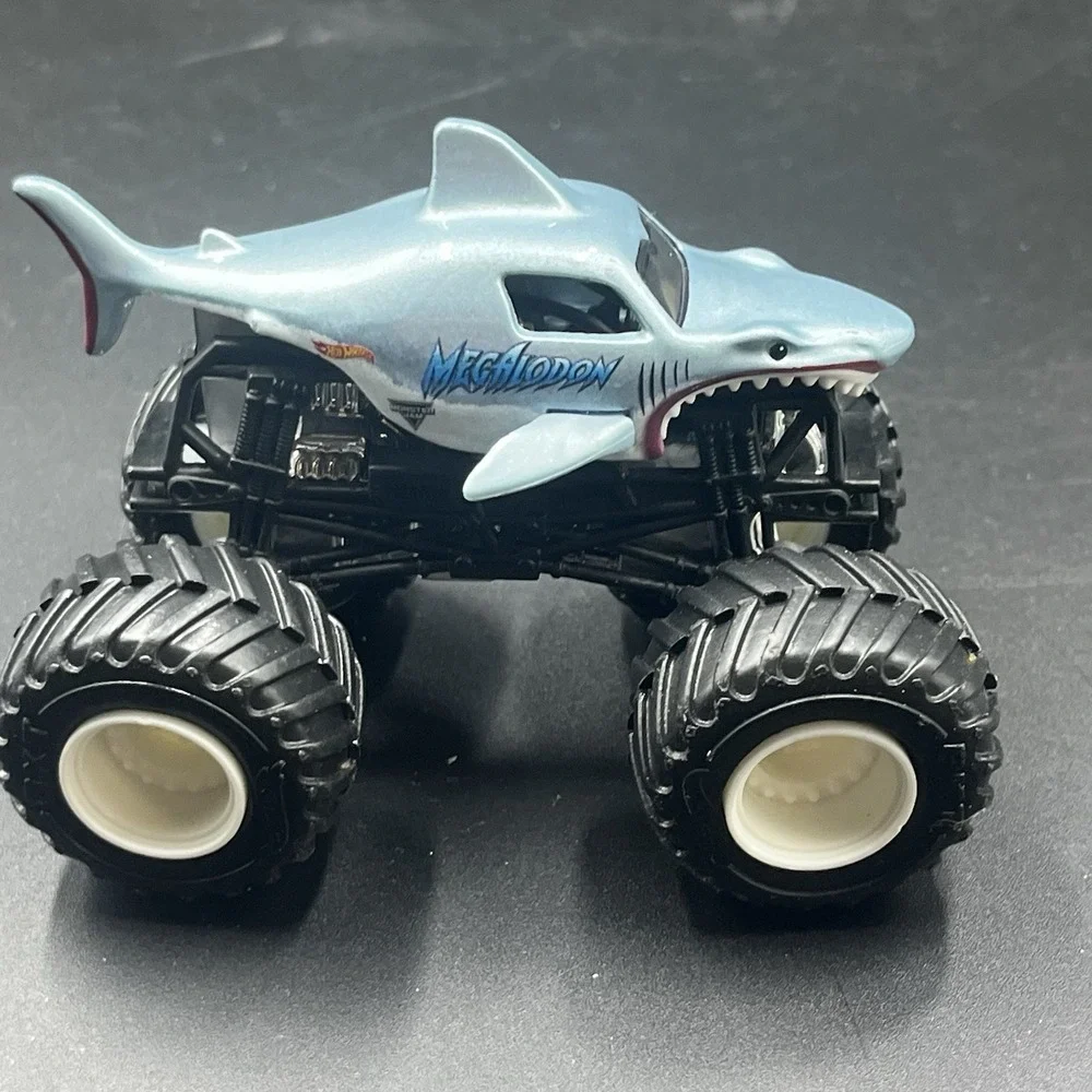 Hot Wheels monster jam