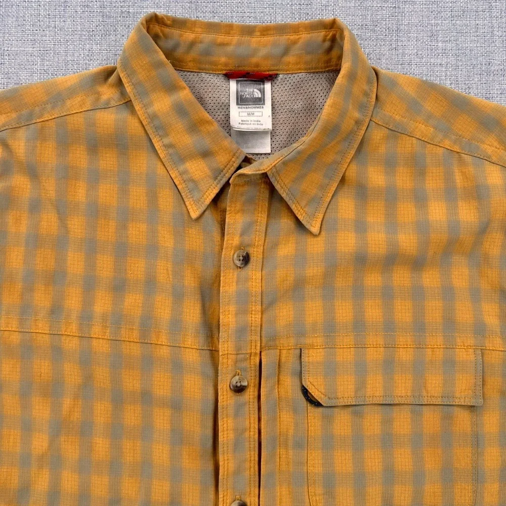 The North Face Gingham Button‎ Up Camp Shirt Men M Yellow Gray Outdoor Hiking