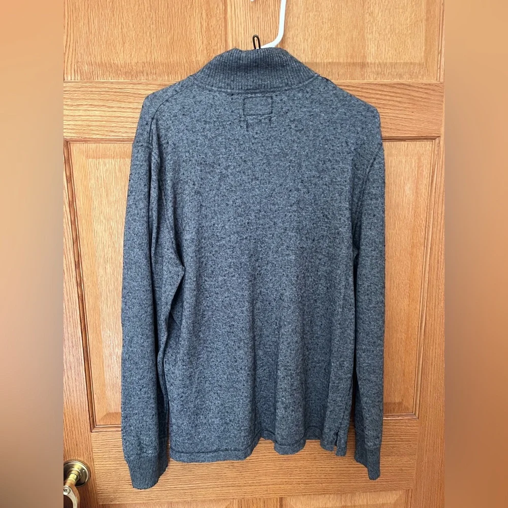 The North Face Men's Charcoal Gray wool Quarter-Zip Sweater