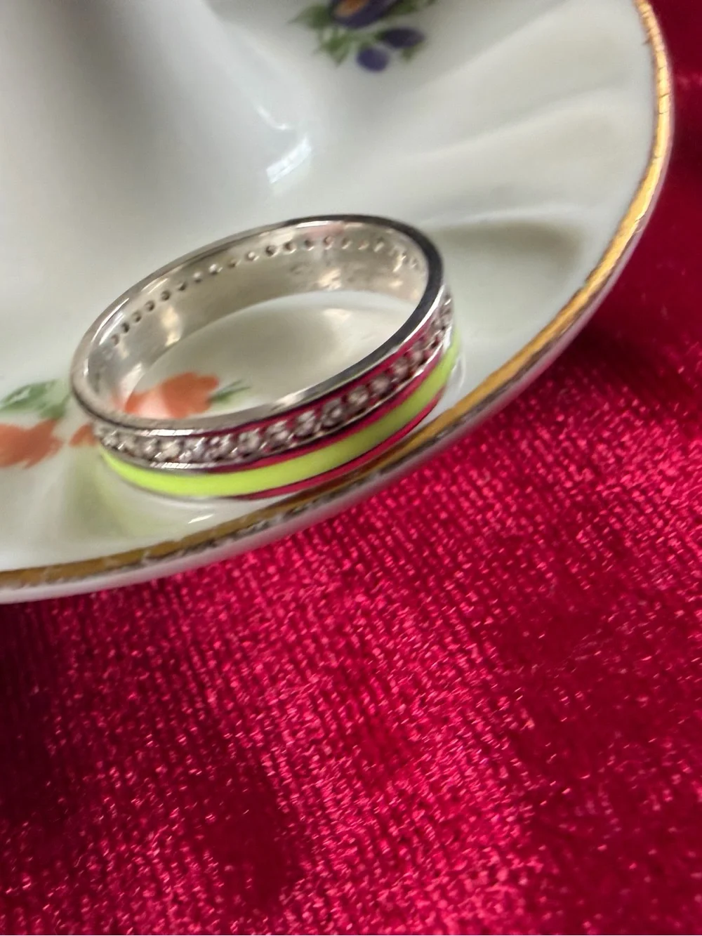 Neo Relique 925 Sterling Silver Ring Sz 6.5