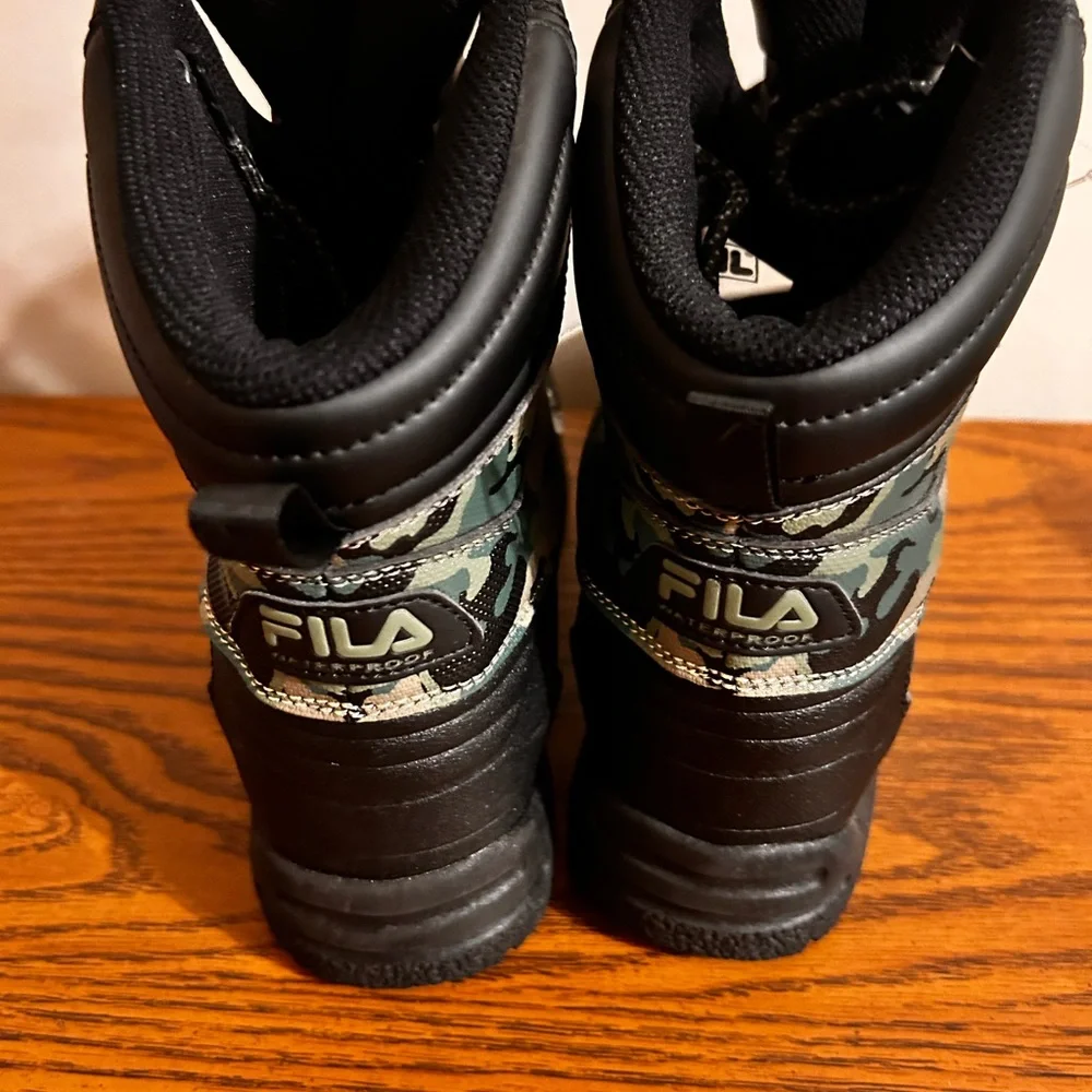 Fila Black Waterproof Insulated Duck Boots/Green Camouflage/Men’s Size 7/NWOT