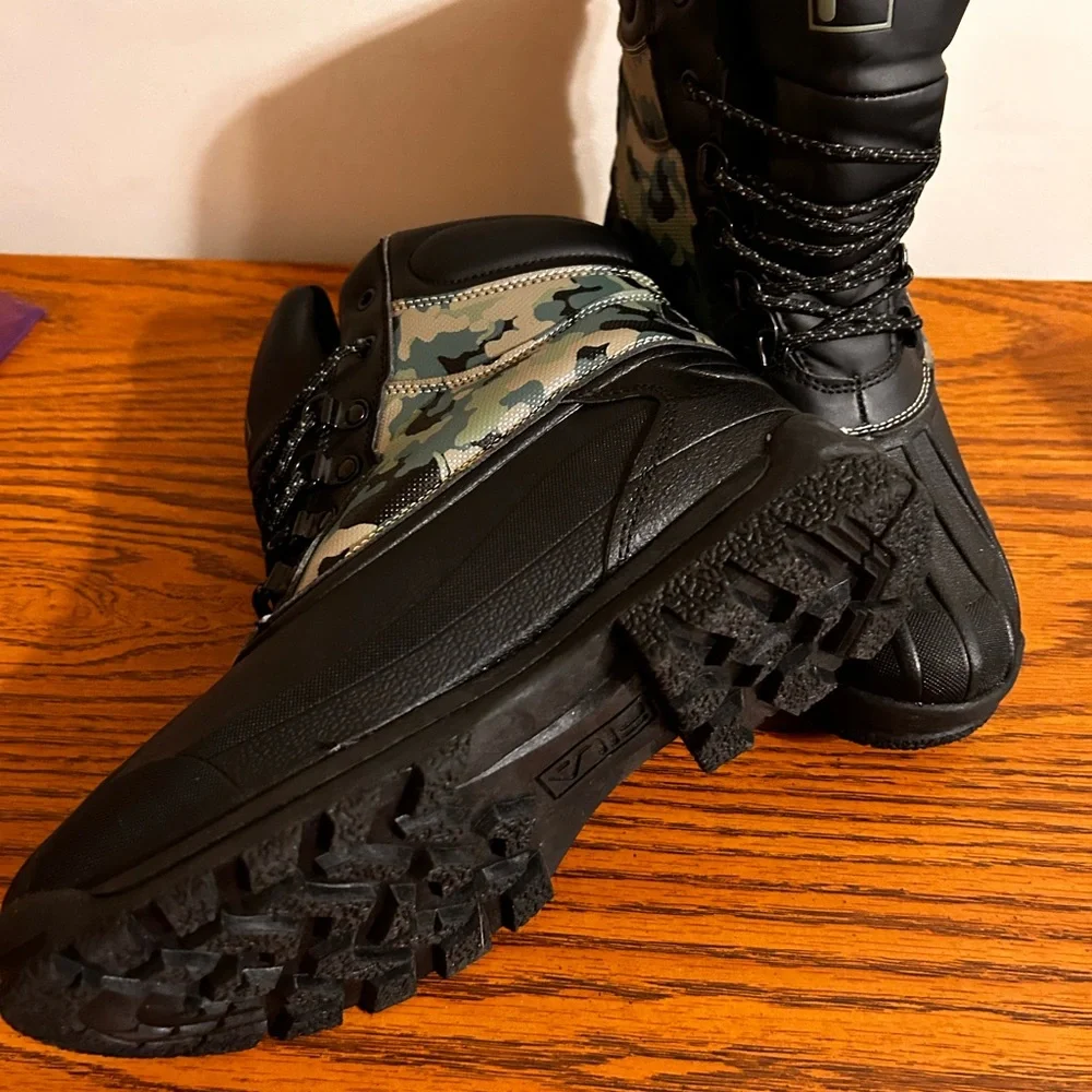 Fila Black Waterproof Insulated Duck Boots/Green Camouflage/Men’s Size 7/NWOT