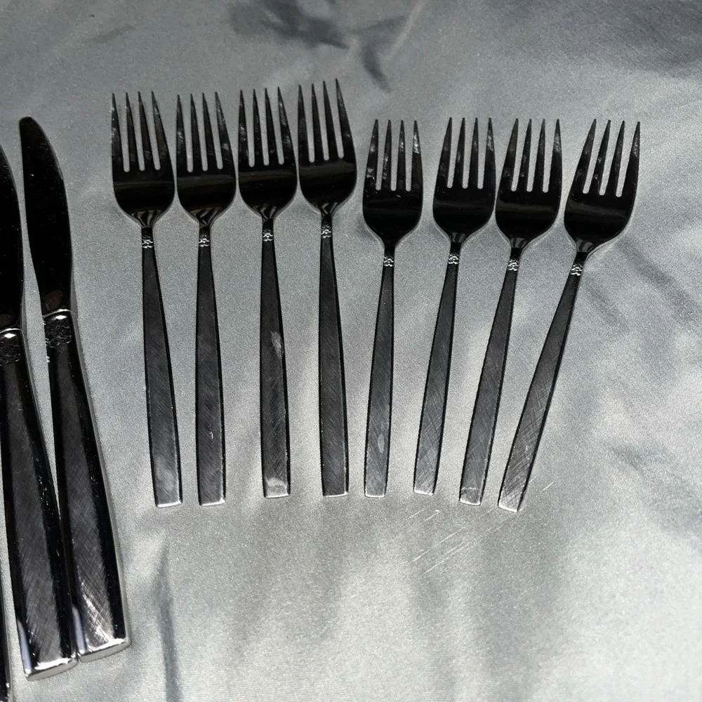 Oneida preowned set