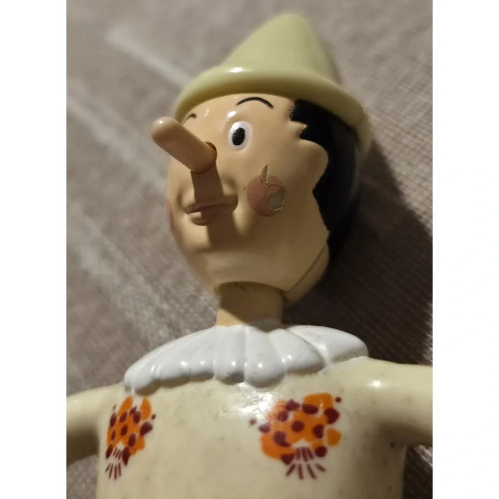 Pinocchio Bendable Figurine Retractable Nose McDonalds 2002 5.5