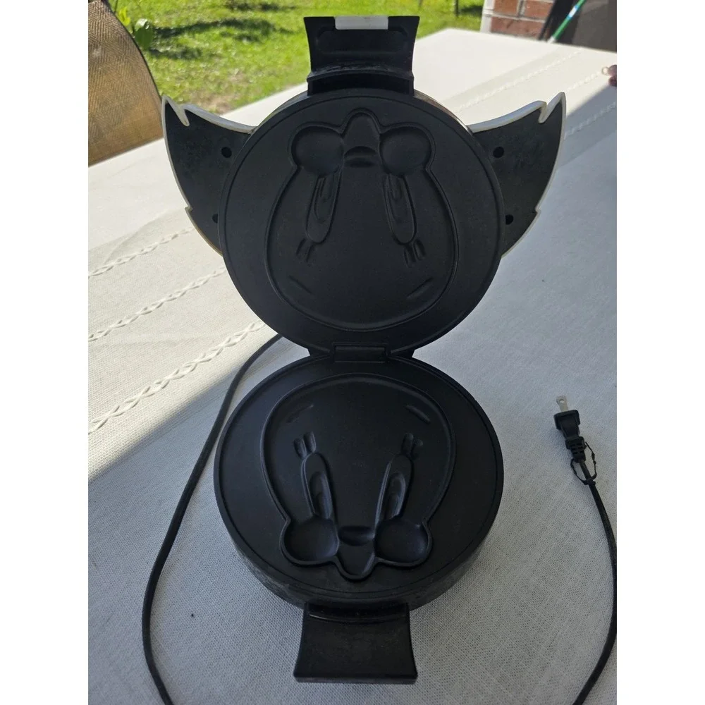 Salton looney tunes