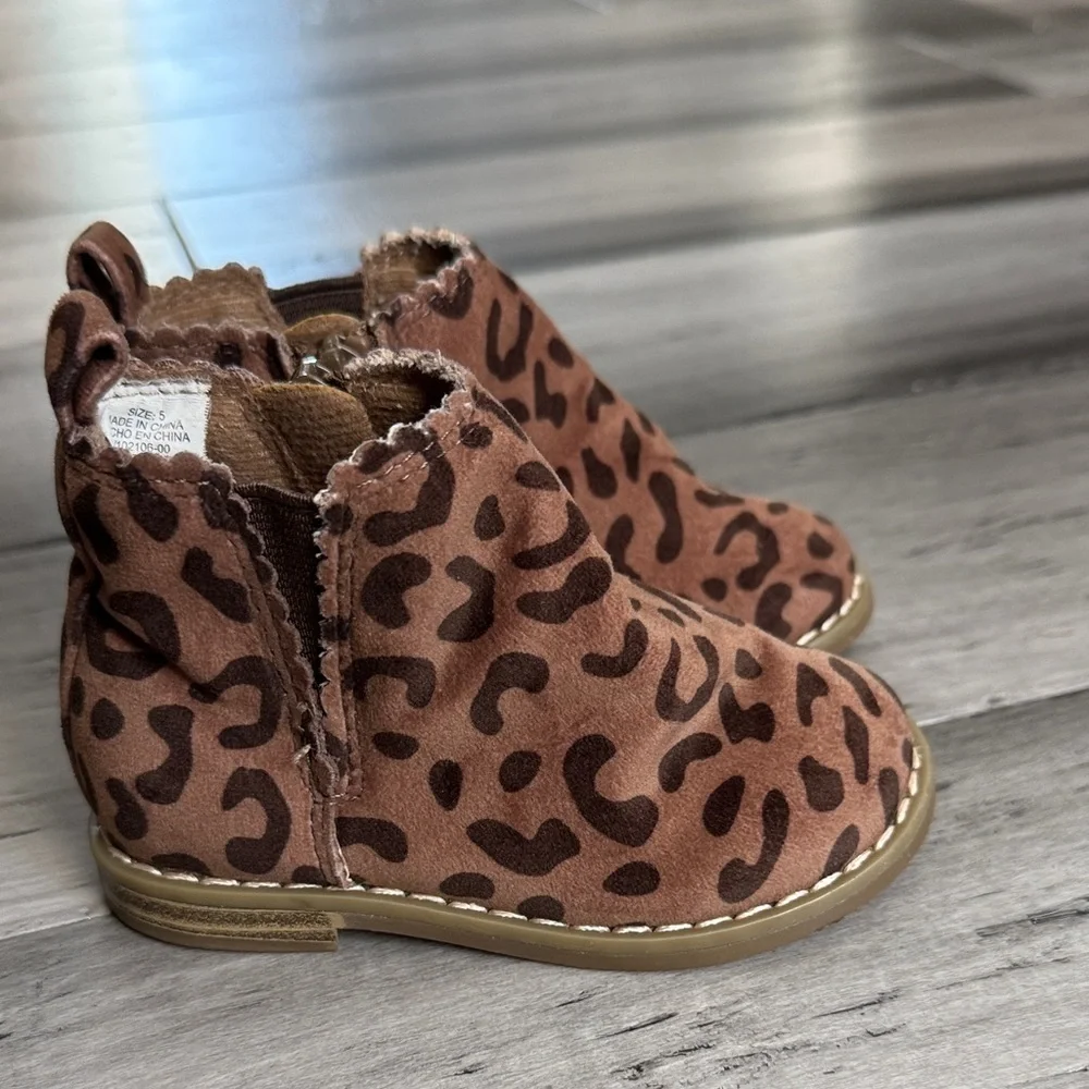 N/A stylish leopard