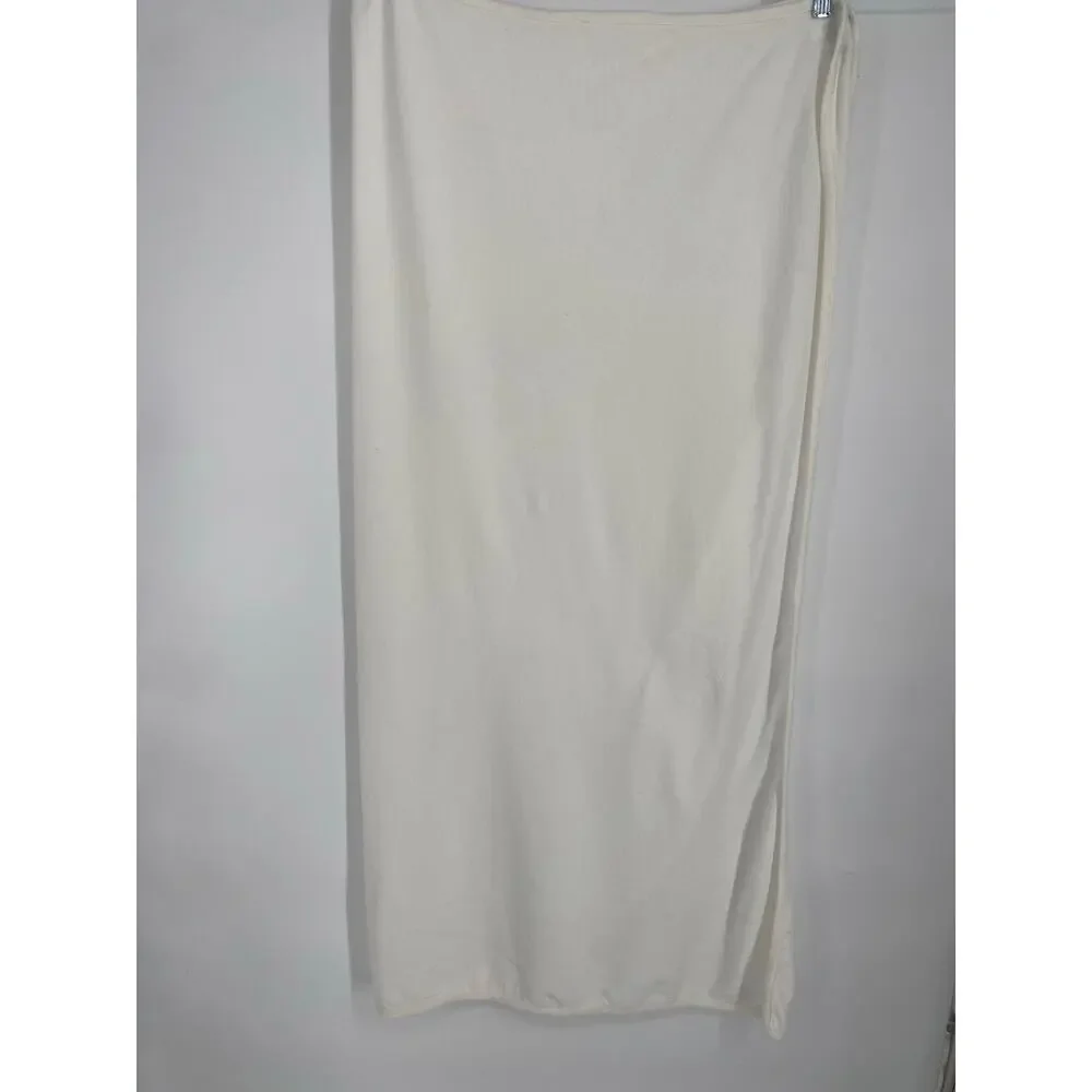 zestt white newborn preowned