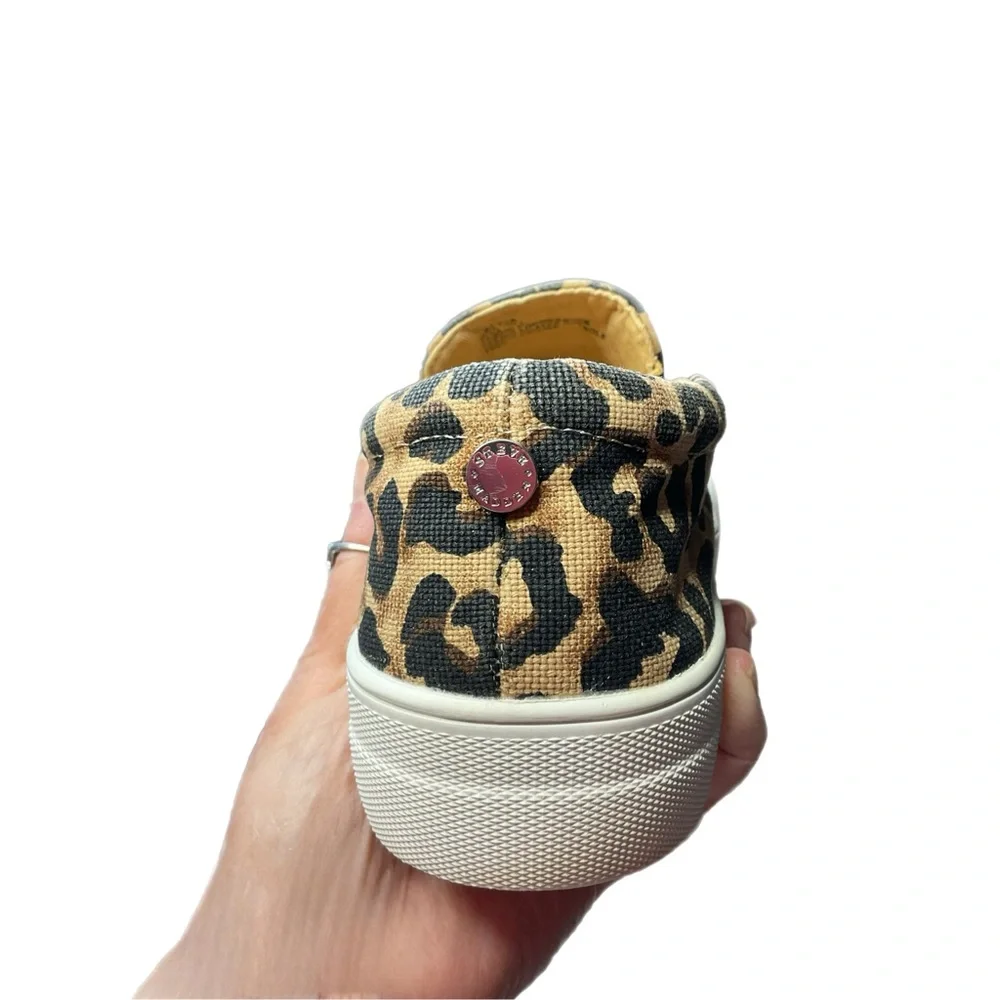 Steve Madden gills platform
