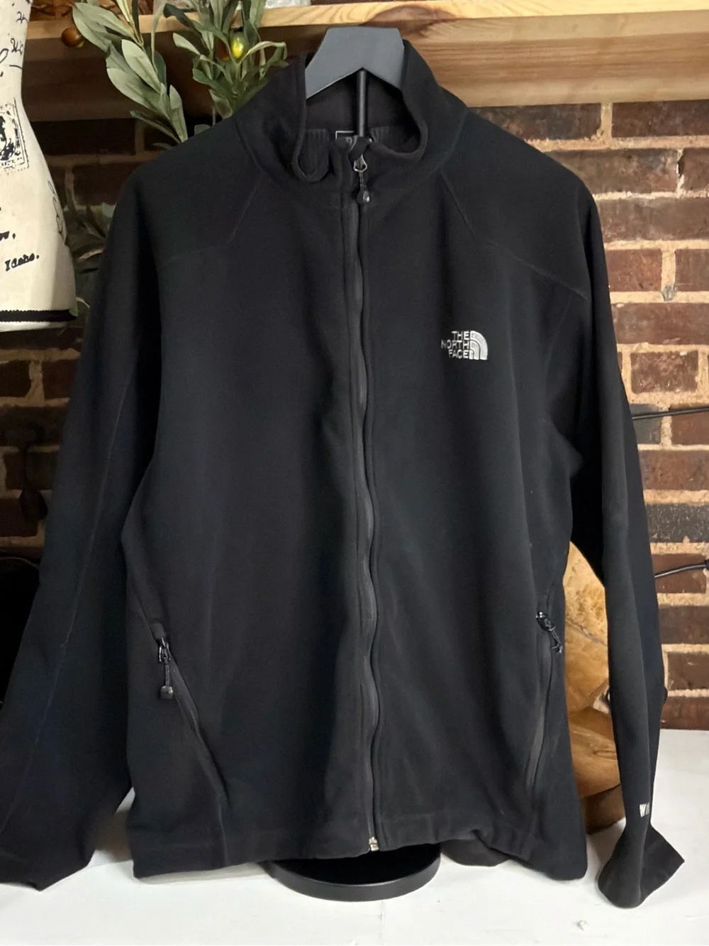 The North Face Black Lightweight Full-Zip Fleece Jacket