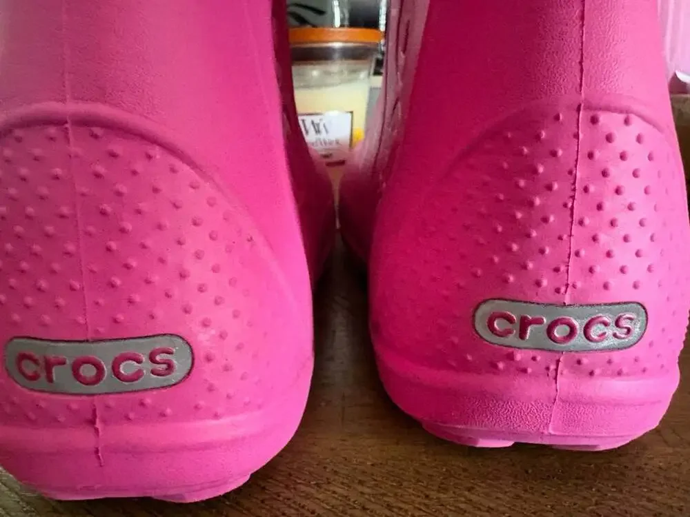 CROCS handle it