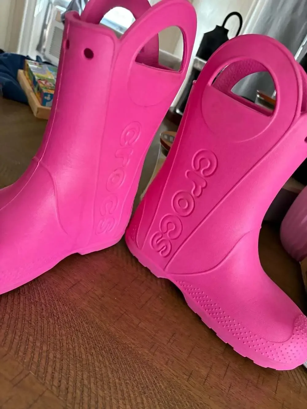 CROCS handle it