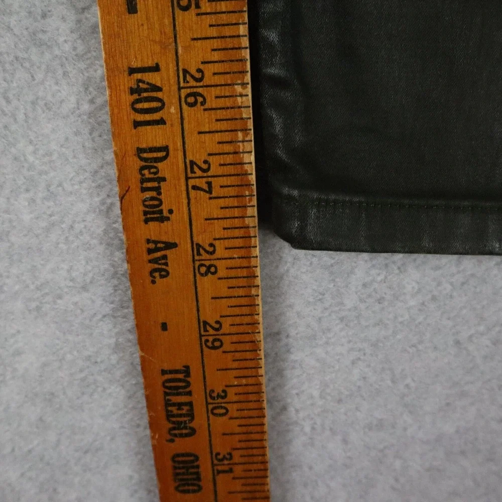 Banana Republic information colors