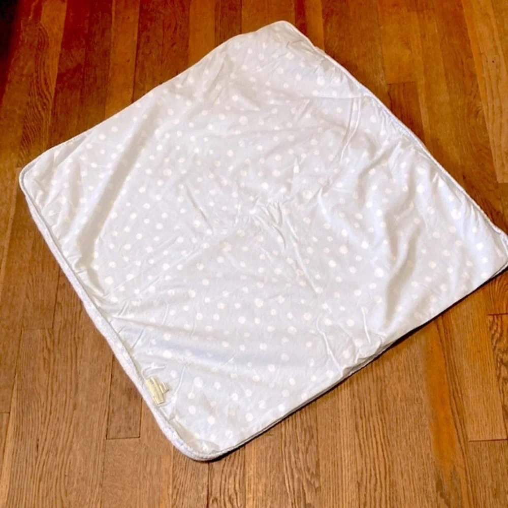 POTTERY BARN KIDS Terry Bath Hoodie Light Blue White Polka Dot  30 x 28 inches