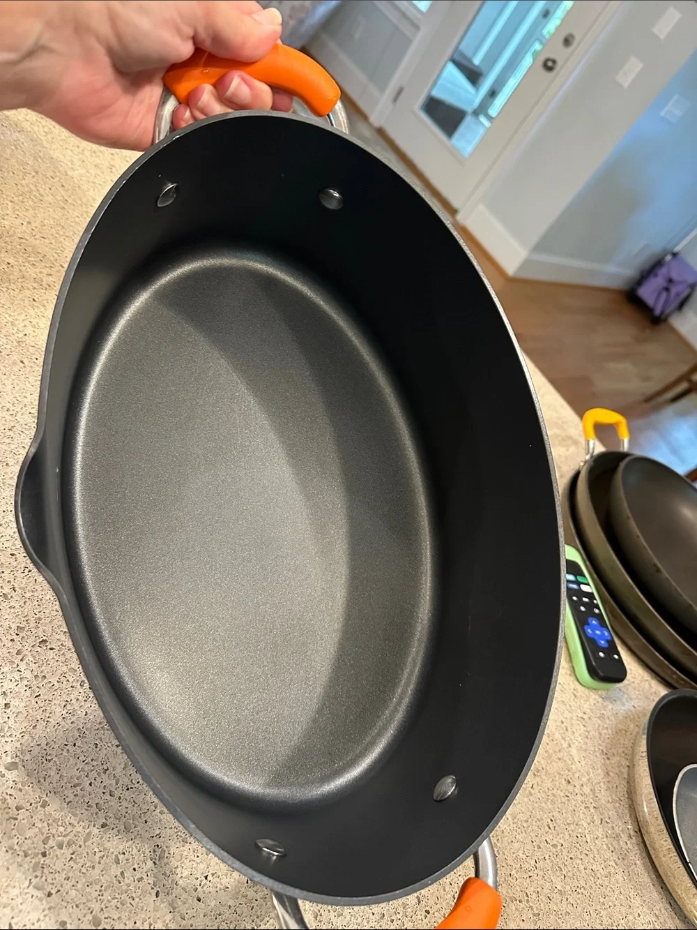 Rachael Ray Hard Anodized 8 quart Oval Pasta Pot with lid