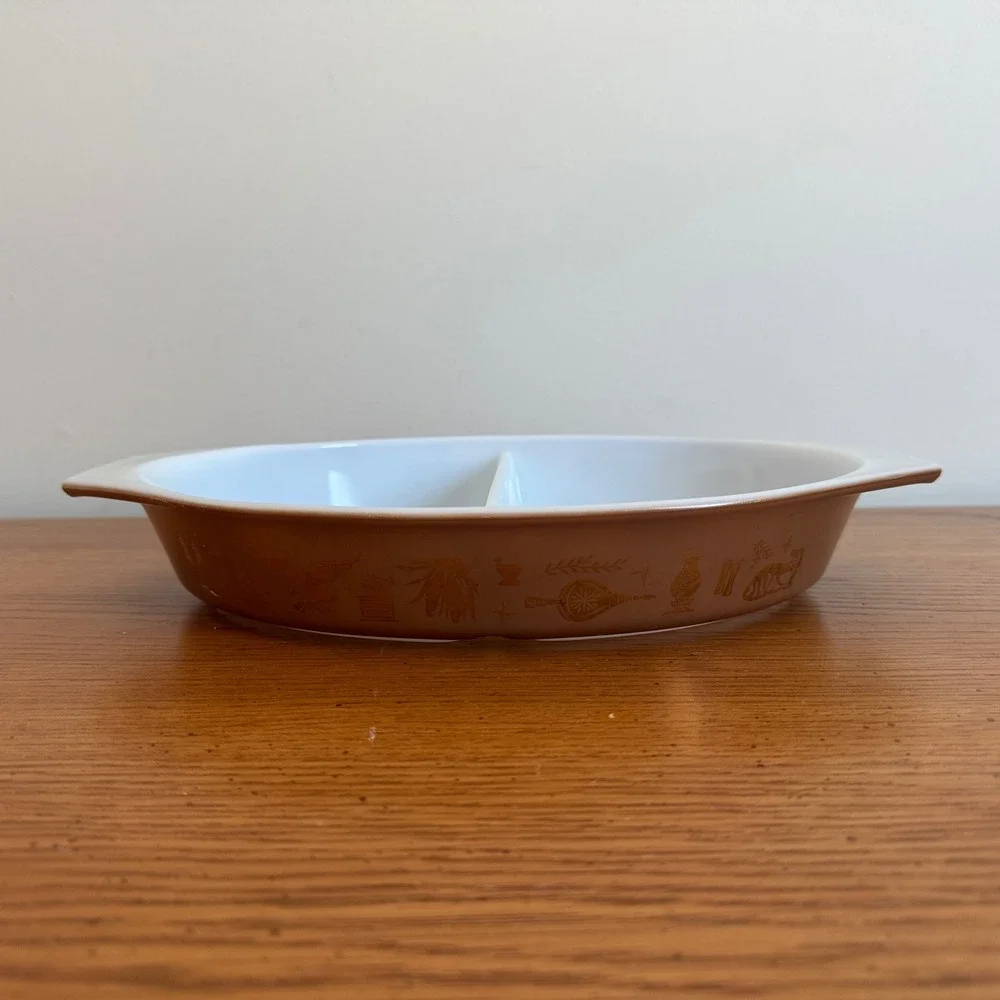 Vintage Pyrex‎ 1 1/2 Quart Divided Casserole Dish Early American Ovenware USA