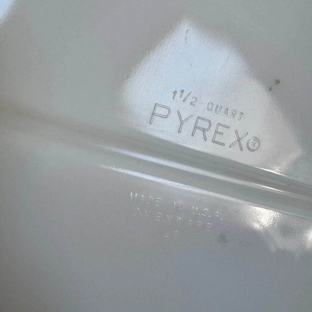 Pyrex vintage quart