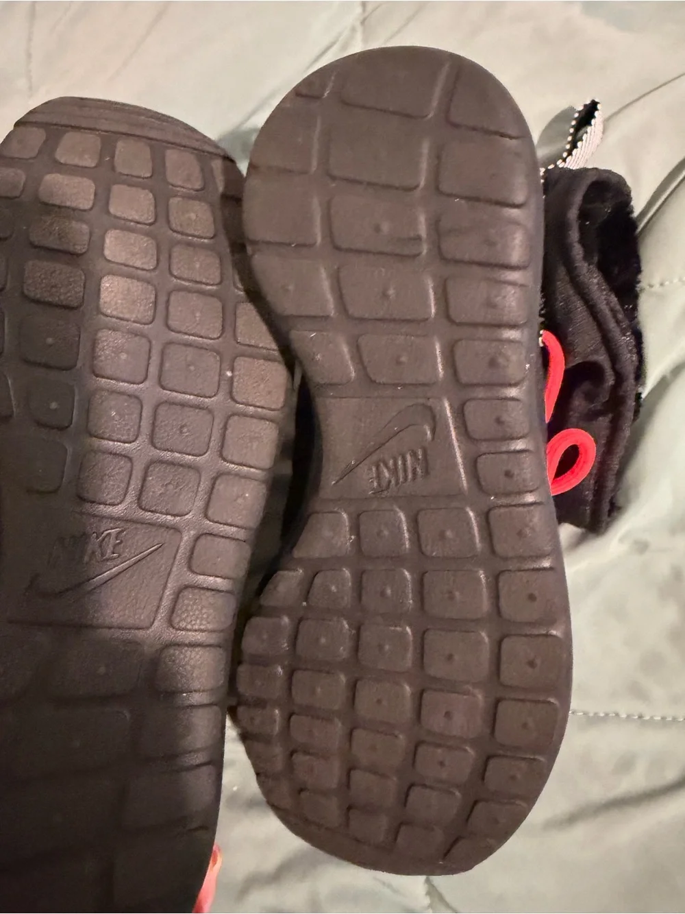 Nike (Moon Boots) light weight 5Y/W6.5