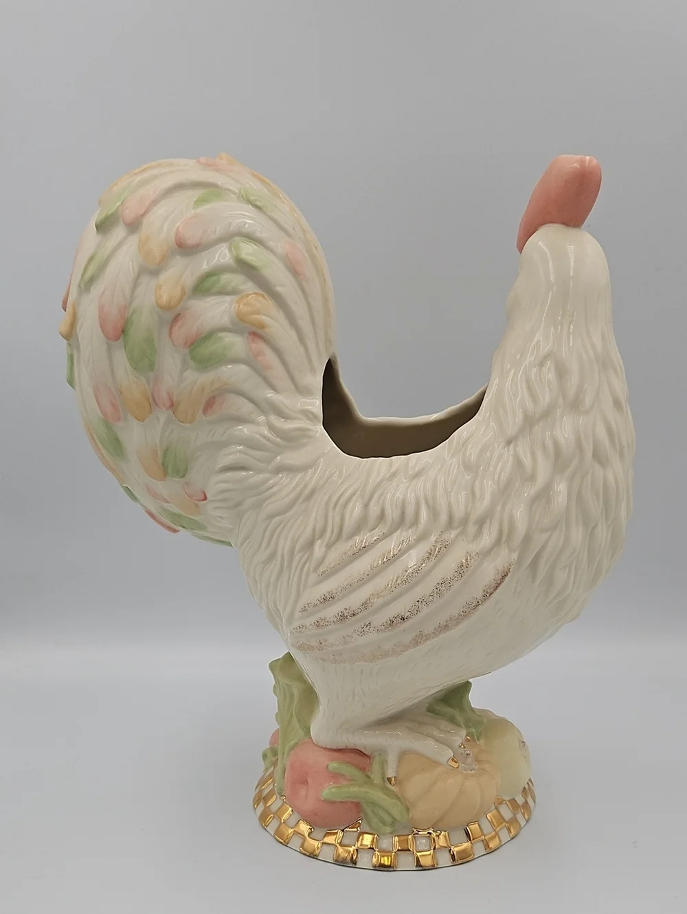 Lenox love chickens