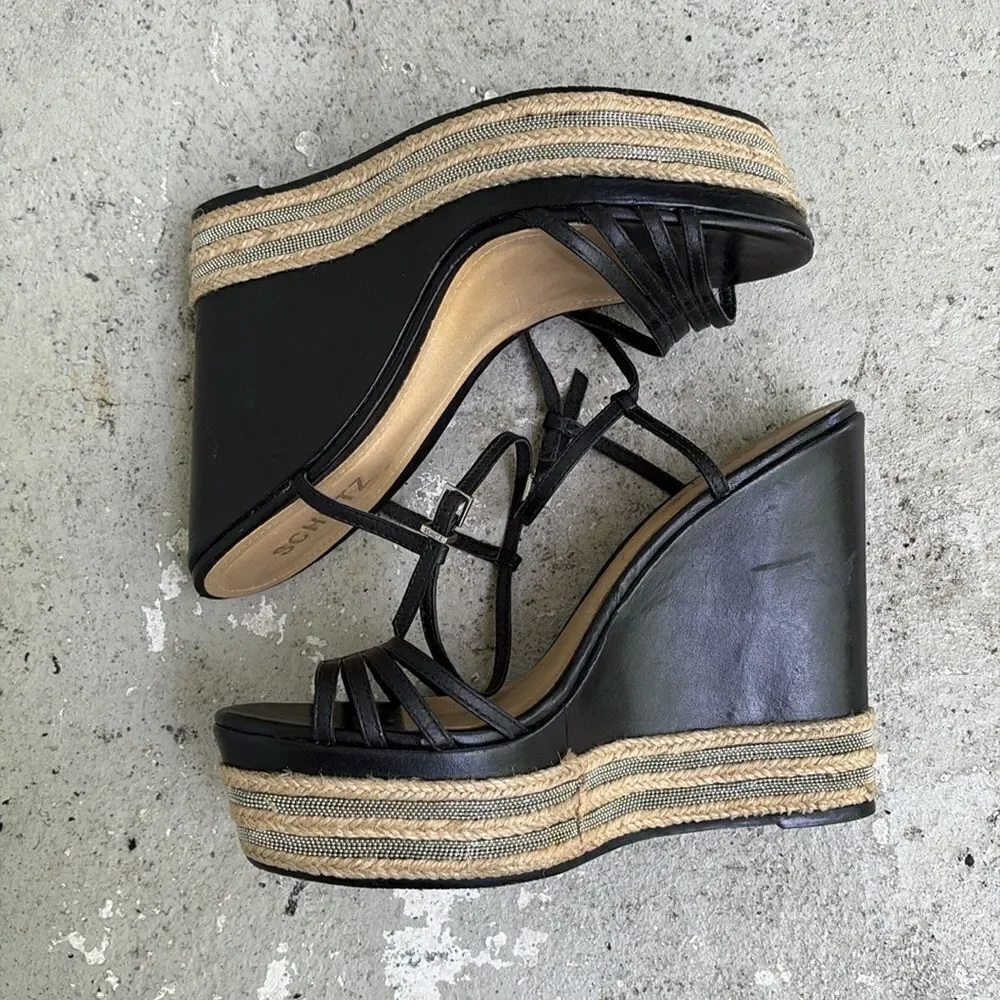 Schutz wedged platforms